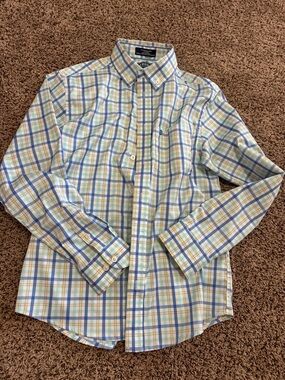 Boys size large izod stretch and wrinkle free plaid button down shirt by izod